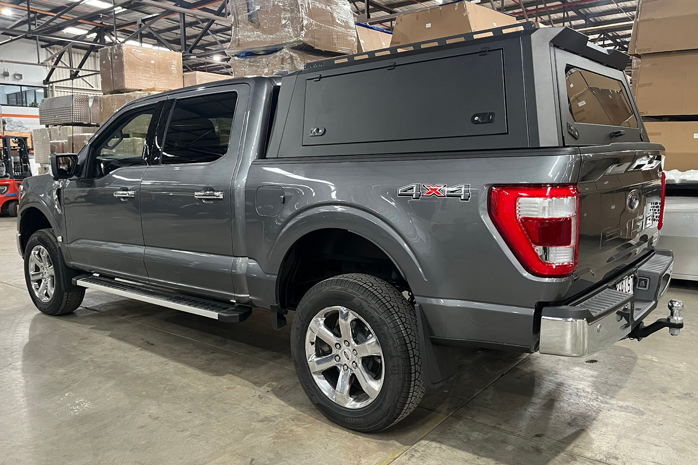 MW-Aluminium-Tub-Canopy-for-DUAL-CAB-CHEVROLET-SILVERADO-1500-2016-2021-2