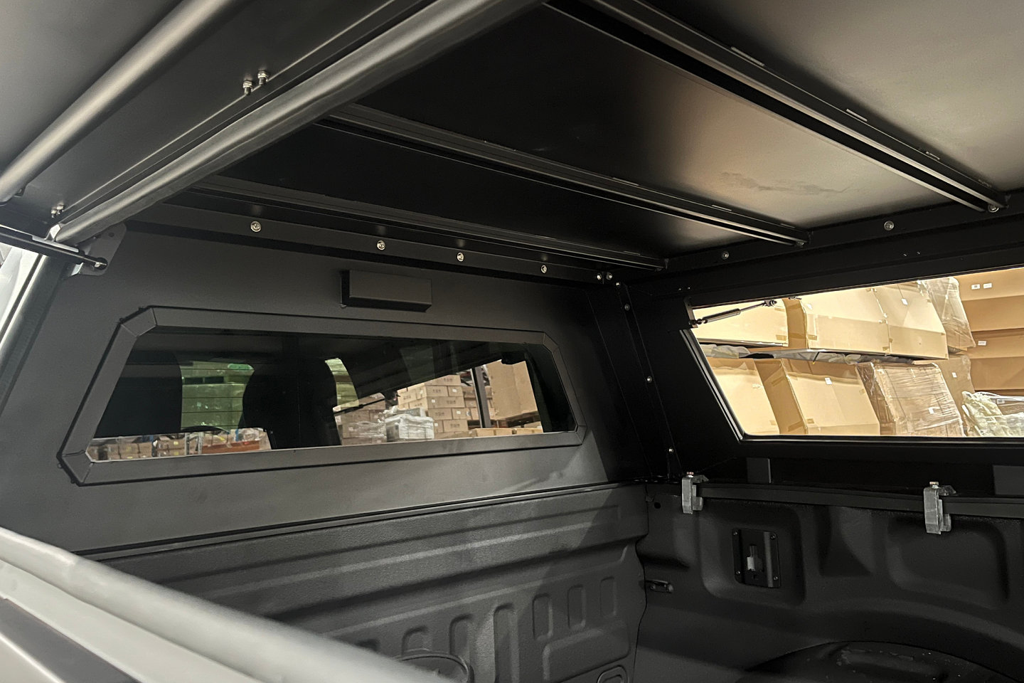 MW-Aluminium-Tub-Canopy-for-DUAL-CAB-CHEVROLET-SILVERADO-1500-2016-2021-8